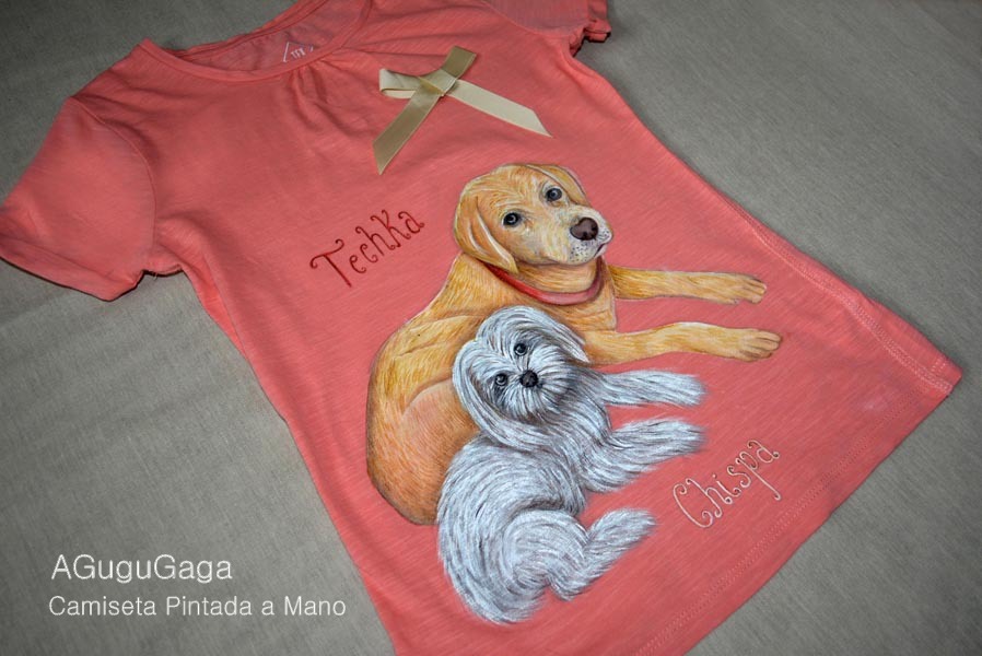 Camiseta pintaa a mano perritos AGuguGaga