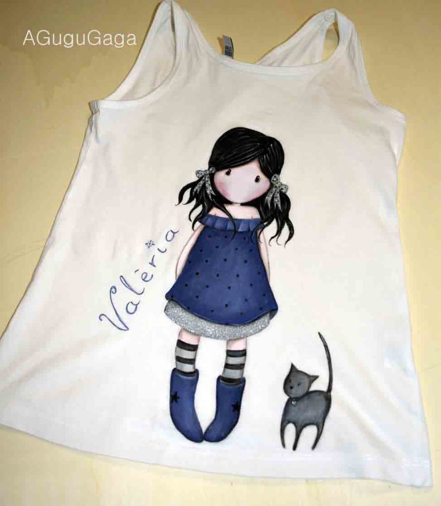 CAMISETA-PINTADA-A-MANO-MUÑECA