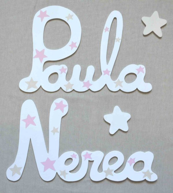 nombres en madera