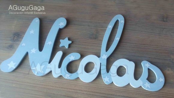 nombres decorativos de madera